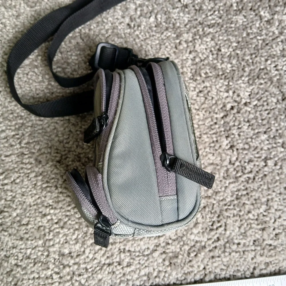 Sony Cyber-shot Compact Digital Camera Case Gray Padded Pouch Strap